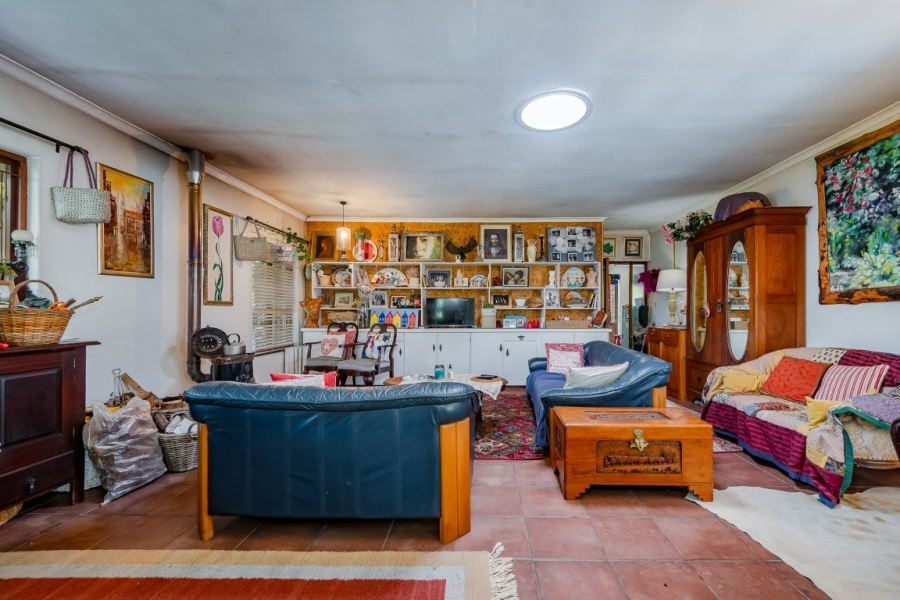 6 Bedroom Property for Sale in Golden Acre Western Cape